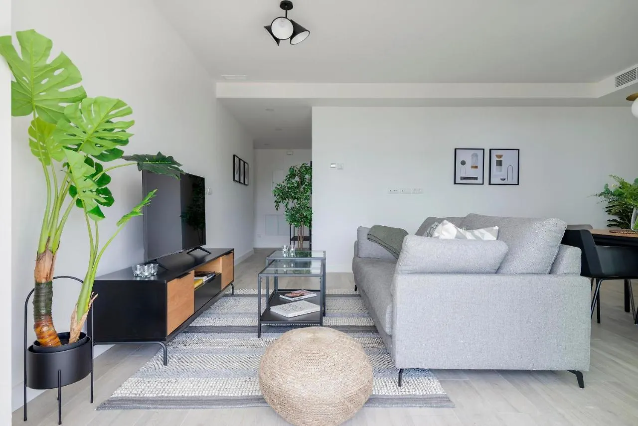 Central Apartment With A View Mijas