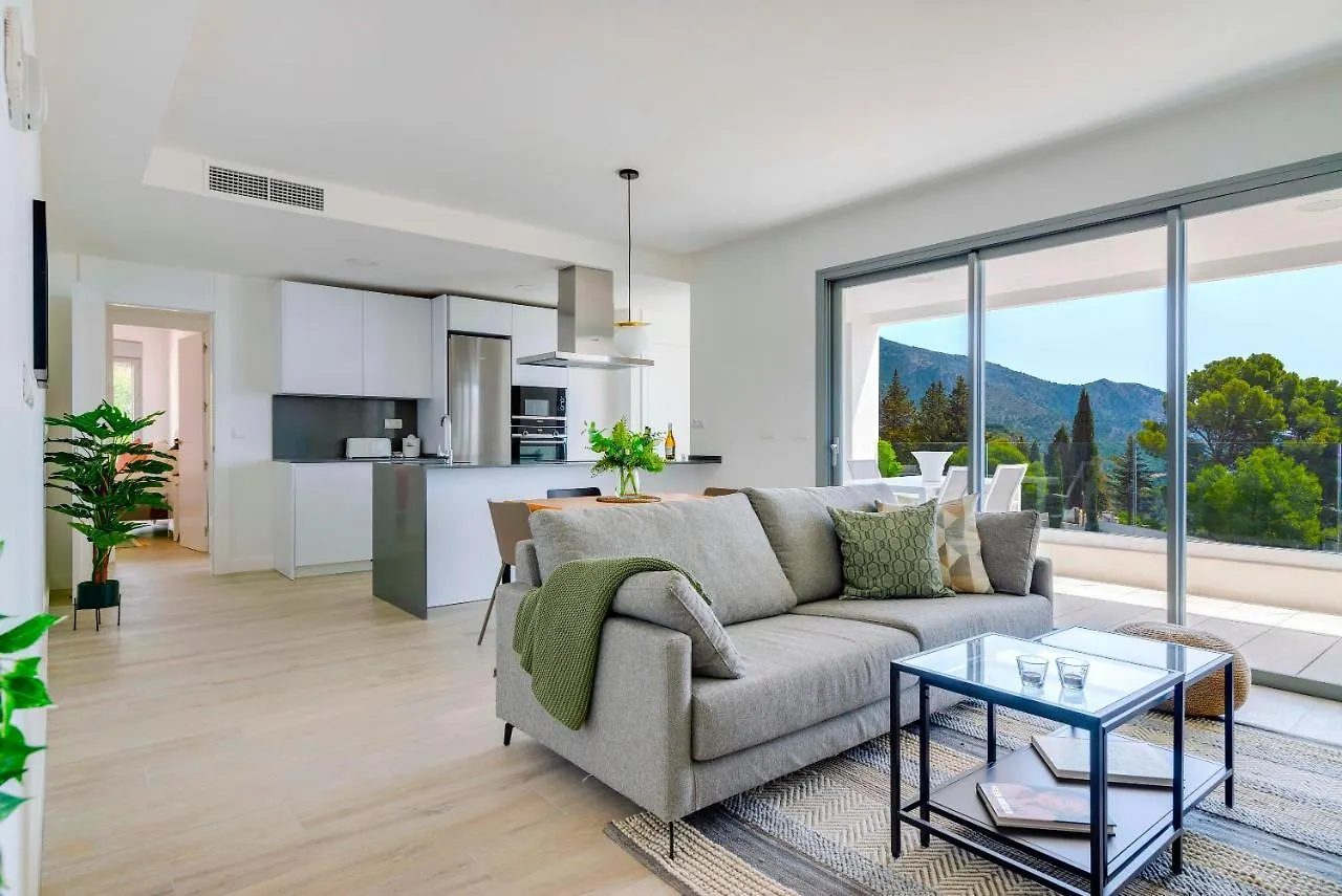 Central Apartment With A View Mijas